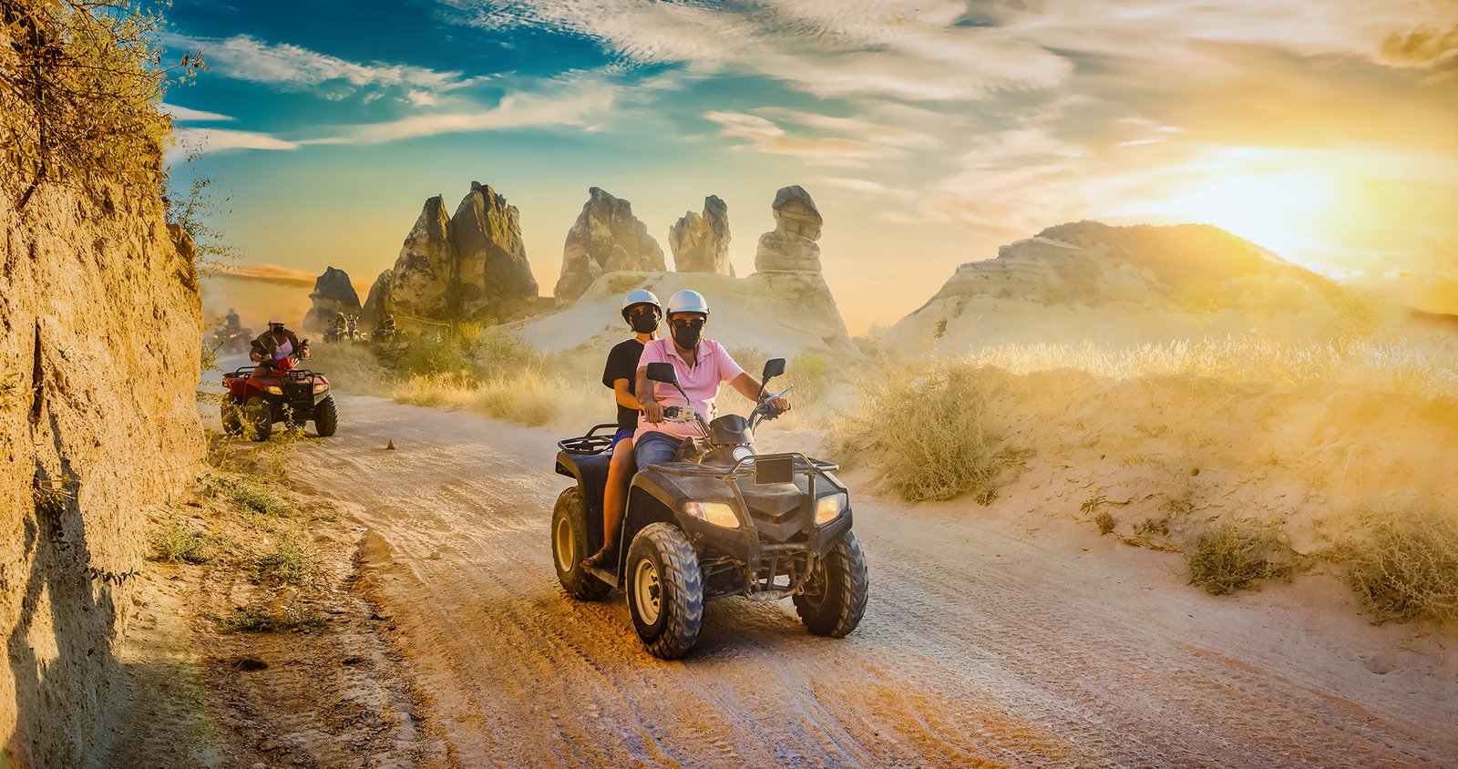 Descubra los Llanos de Capadocia en cuatriciclo Descubra los Llanos de Capadocia en cuatriciclo
