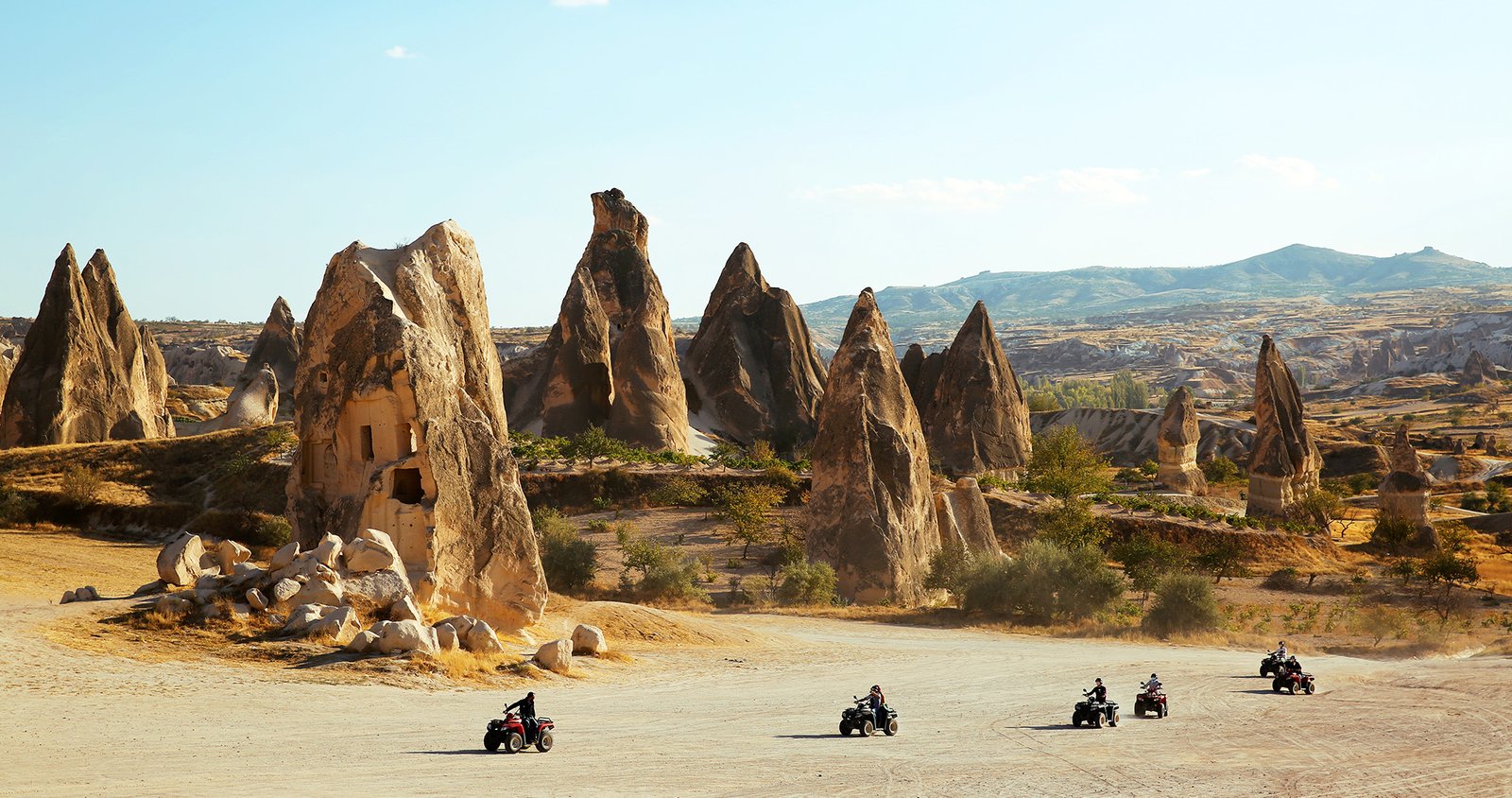 Descubra los Llanos de Capadocia en cuatriciclo